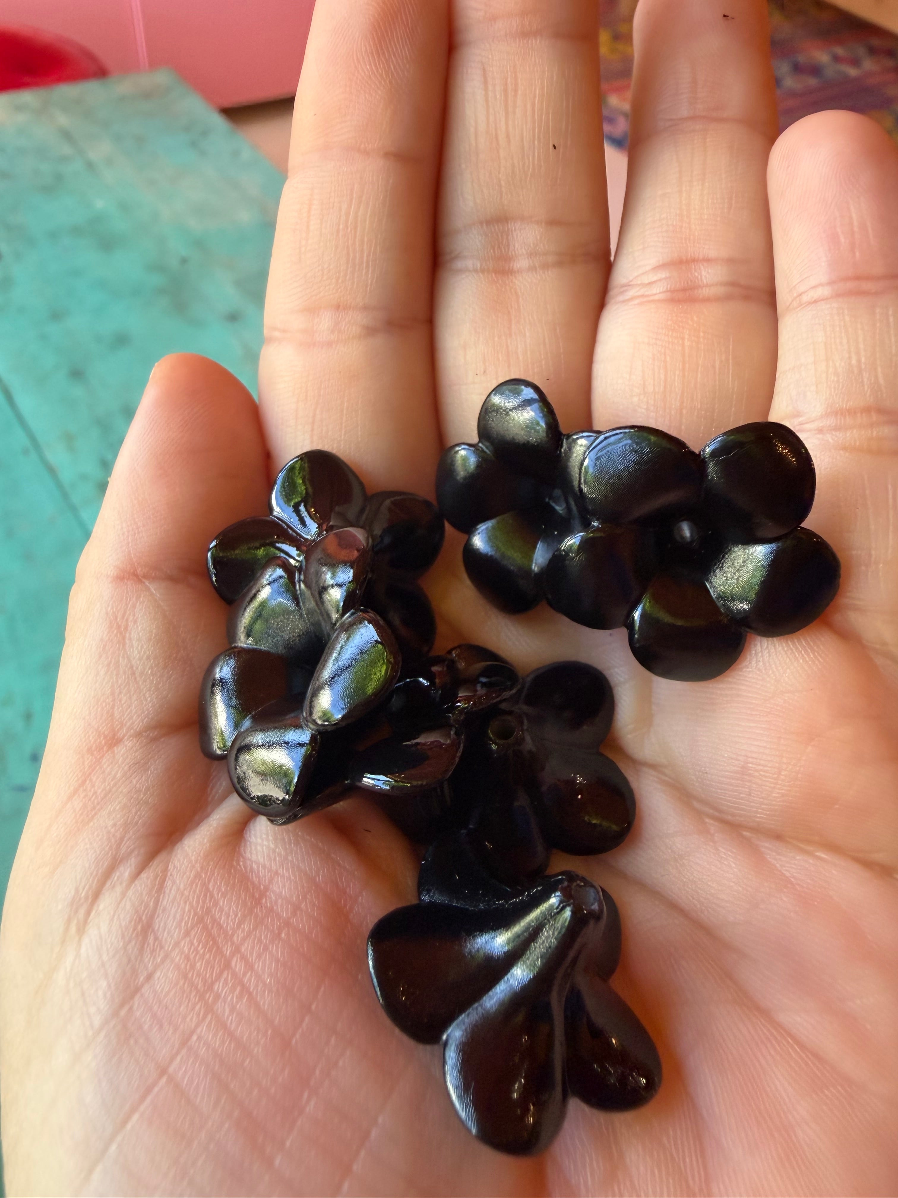 Plumeria black lacquer