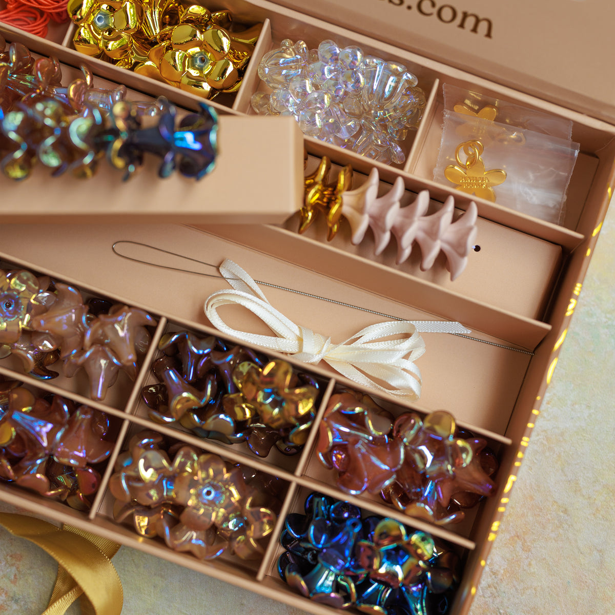 The OG Lei Kit™– Caja de fiesta