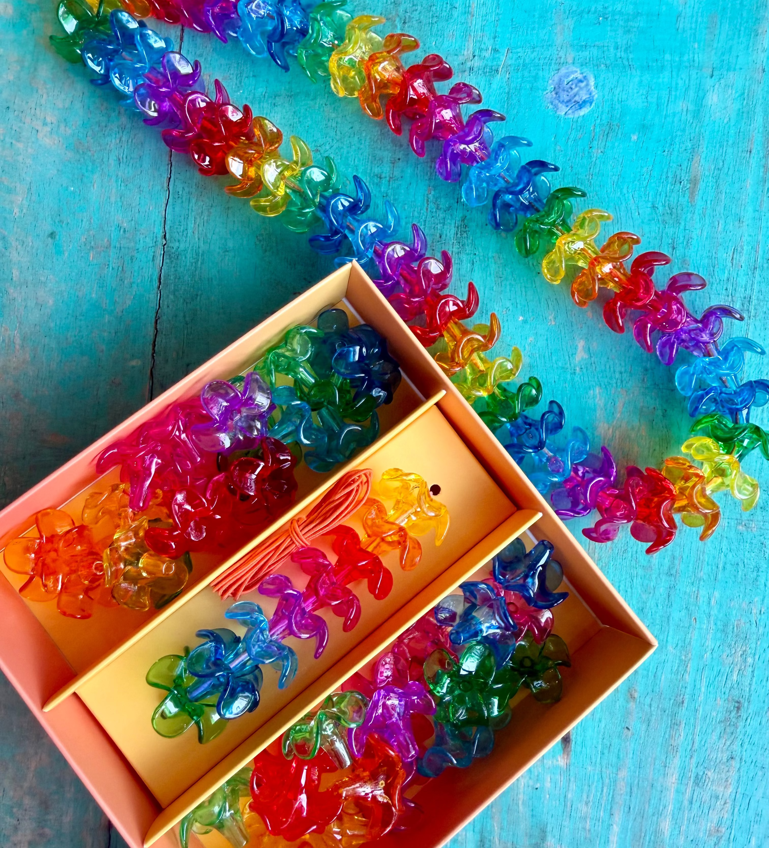 The OG Lei Kit™- Puakenikeni Anuenue